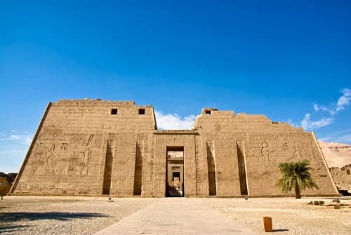 Habu Temple (Medinet Habu): A Fortress of Pharaoh Ramesses III