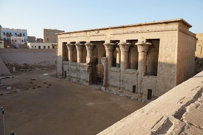 Private Tour to Esna Temple from Luxor
