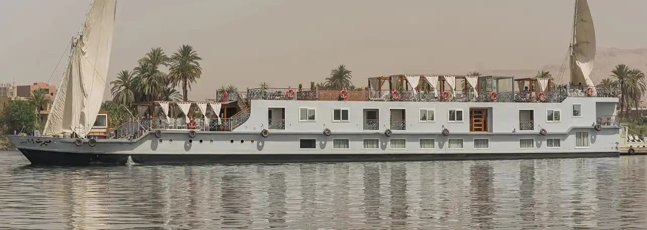 Merit Dahabiya Nile Cruise – 5 Days Luxor to Aswan