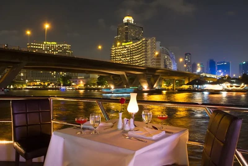 5-Star Romantic Dinner Cruise on the Nile in Cairo